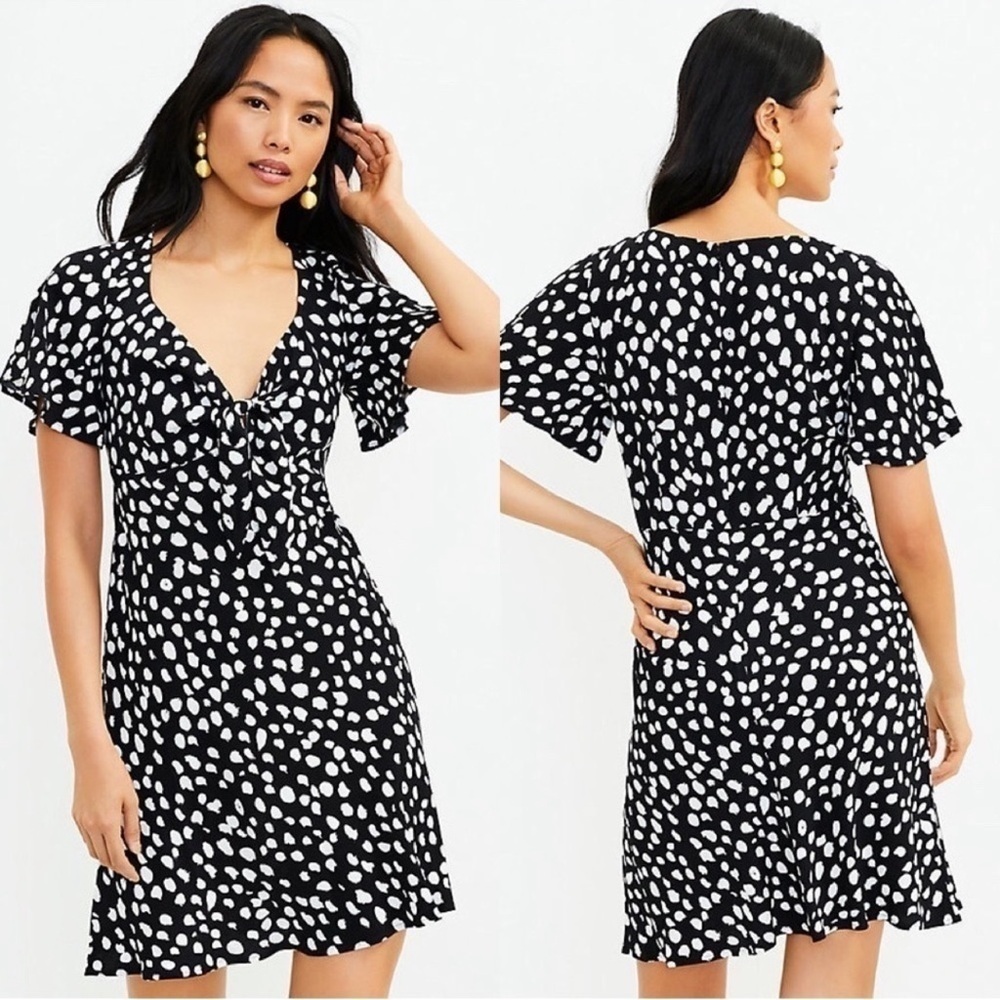 NWT LOFT Ann Taylor Dotted Tie Front Flare Dress size Medium Petite